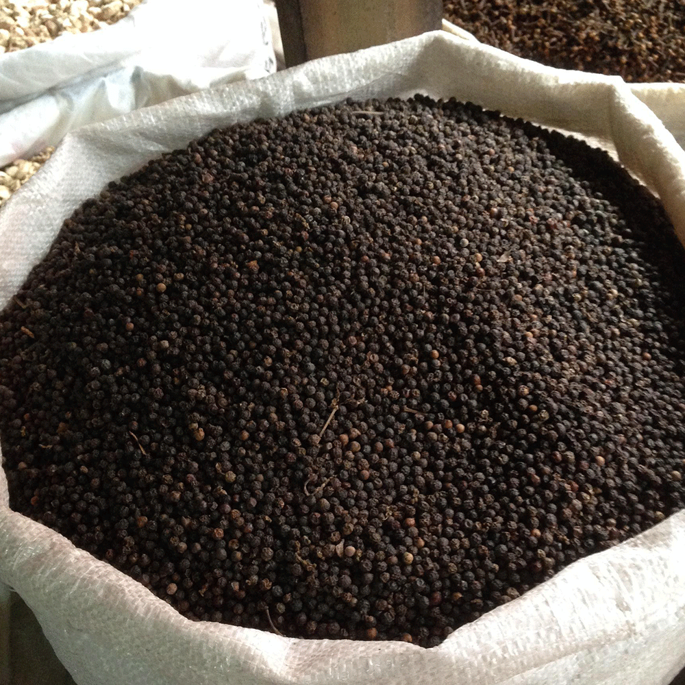 Black pepper white pepper and chili pepper