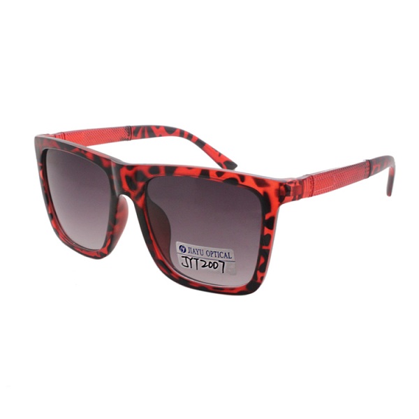 Women Plastic Fashionable Sunglasses
