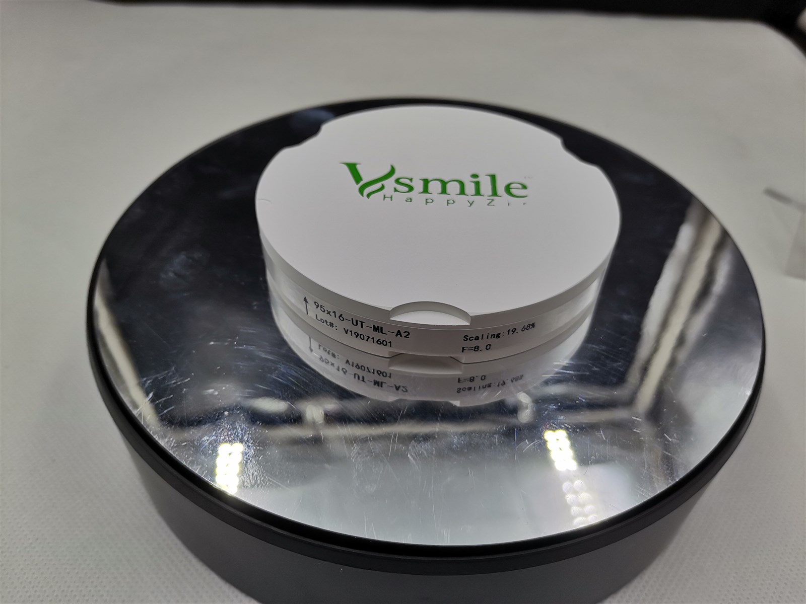 Vsmile 95mm zirkonzahn dental zirconia block UT multilayer Ultra translucency compatible for zirkonzahn CADCAM