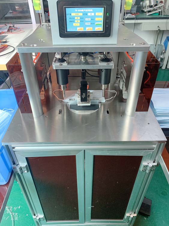 Semiauto earband welding machine