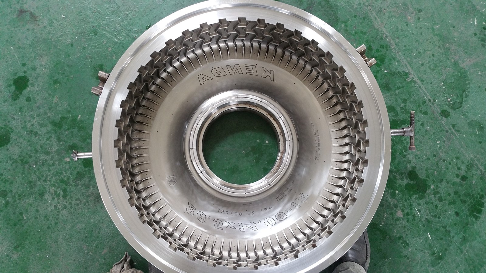Manufacturing Qingdao PinJin Precision Mold Co Ltd is a professional manufacturer of tire molds for R D manufa