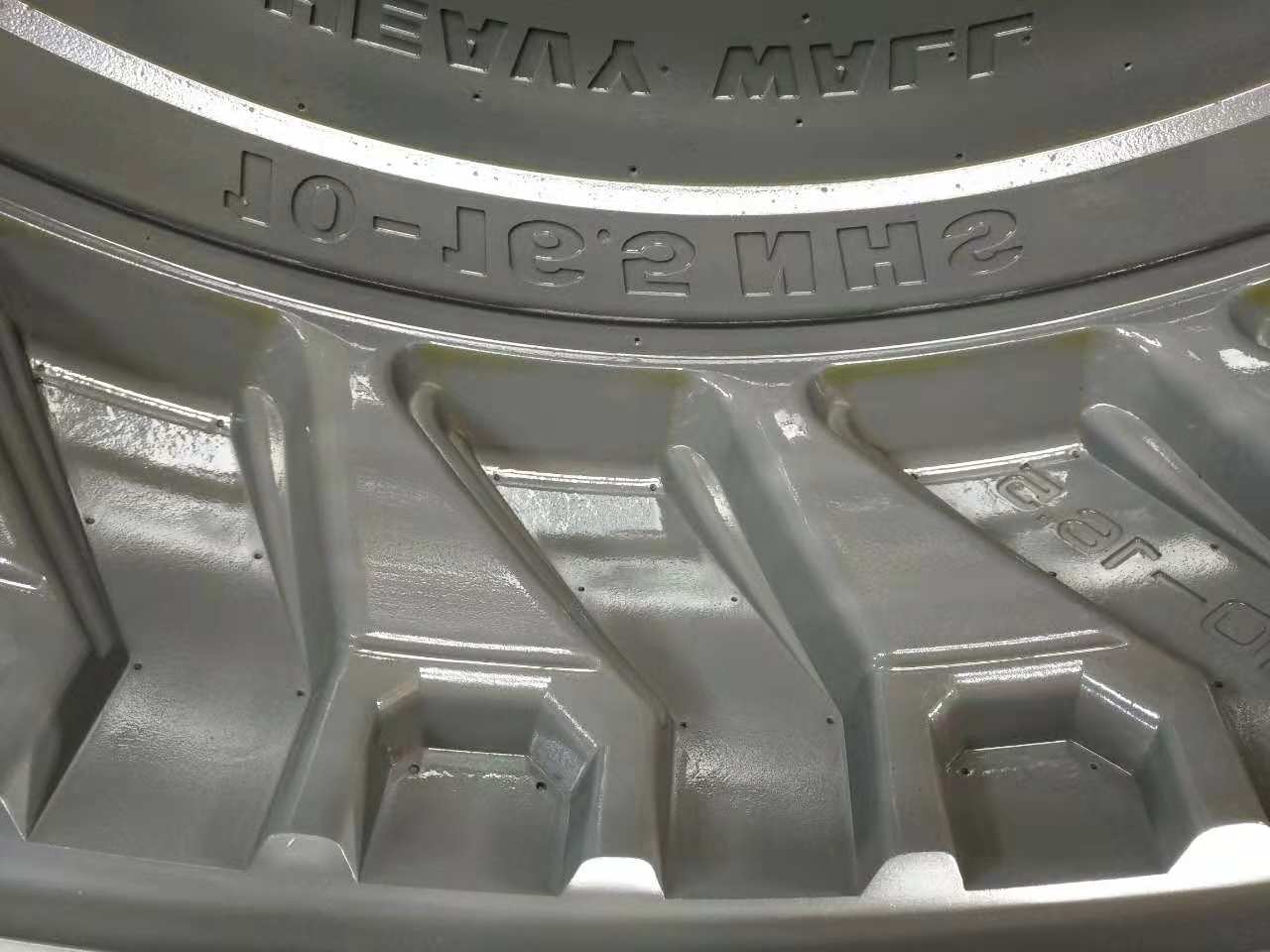 Manufacturing Qingdao PinJin Precision Mold Co Ltd is a professional manufacturer of tire molds for R D manufa