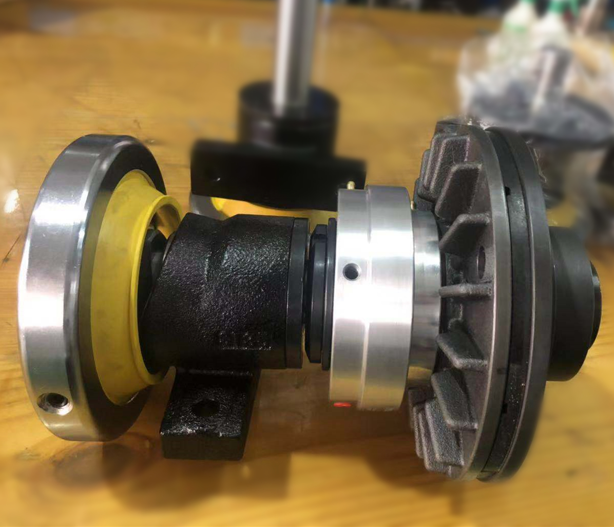 NAC pneumatic clutch and safety chuck