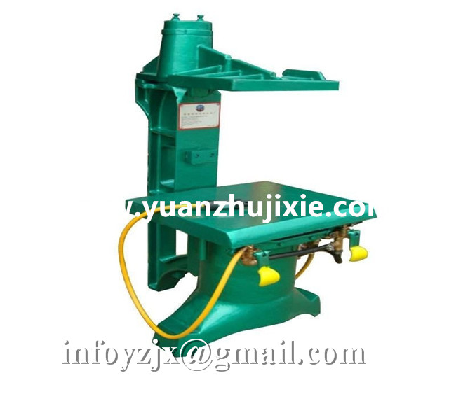 Strong shock molding machine casting machine