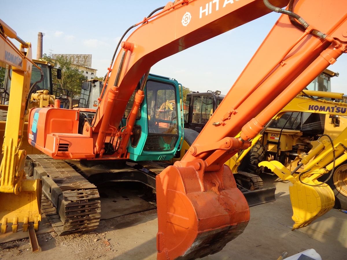 Used HITACHI EX120 Crawler Excavator on Sale