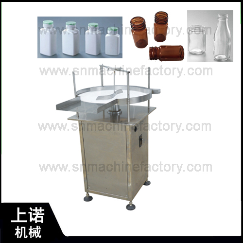 Automatic bottle feeder plastic bottle unscrambler