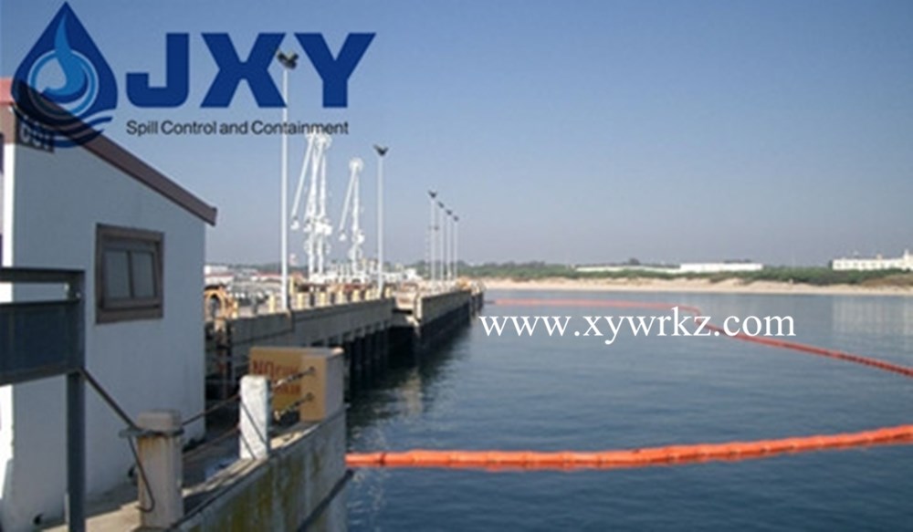 Floating Oil Containment Booms