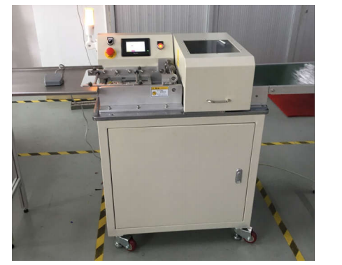 Max Width 300MM 200W SKD11 Blades PCB Depaneling Machine