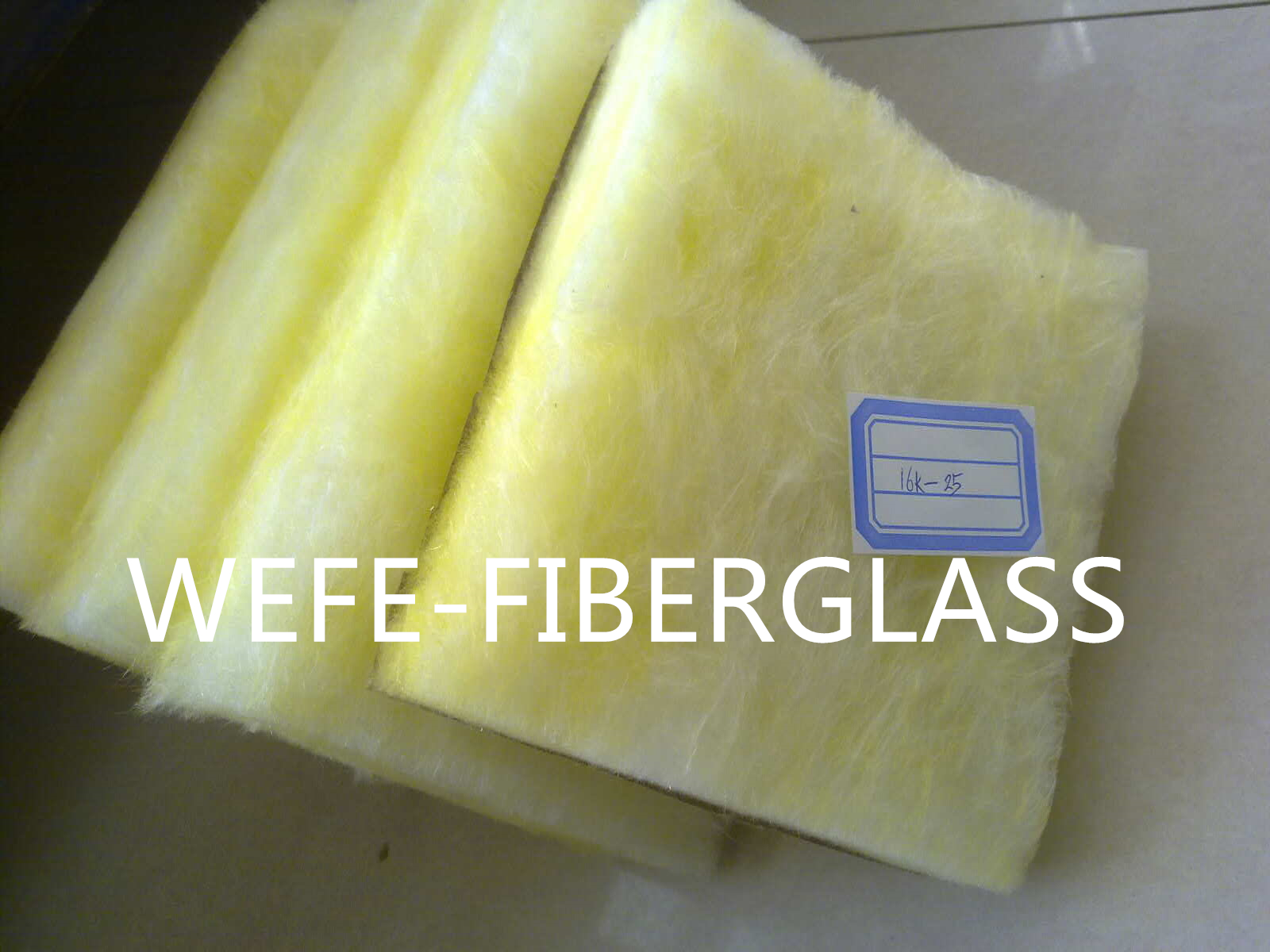Glass wool felt is a kind of insulation material can be used on the ceiling used for shock and sound absorption