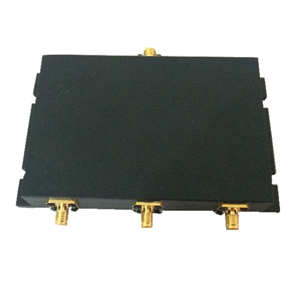 6982700MHz SMA 50W 3 Way Power Splitter