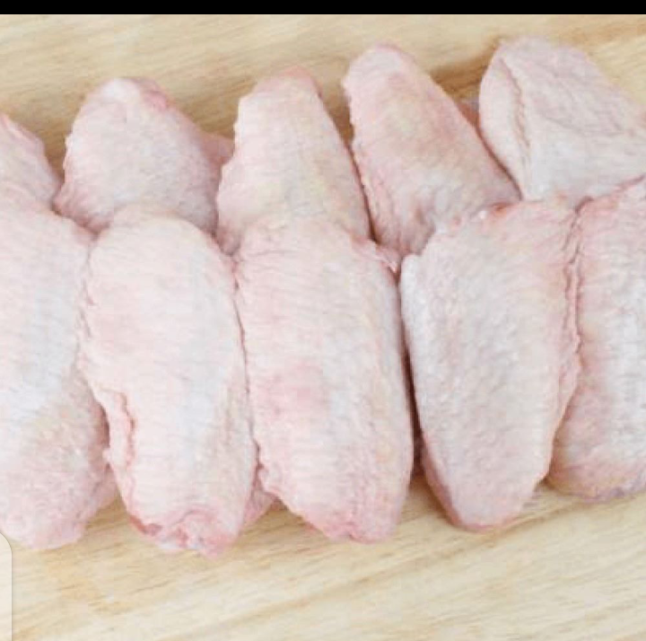 CHICKEN PAWS AVAILABLE FOR EXPORT