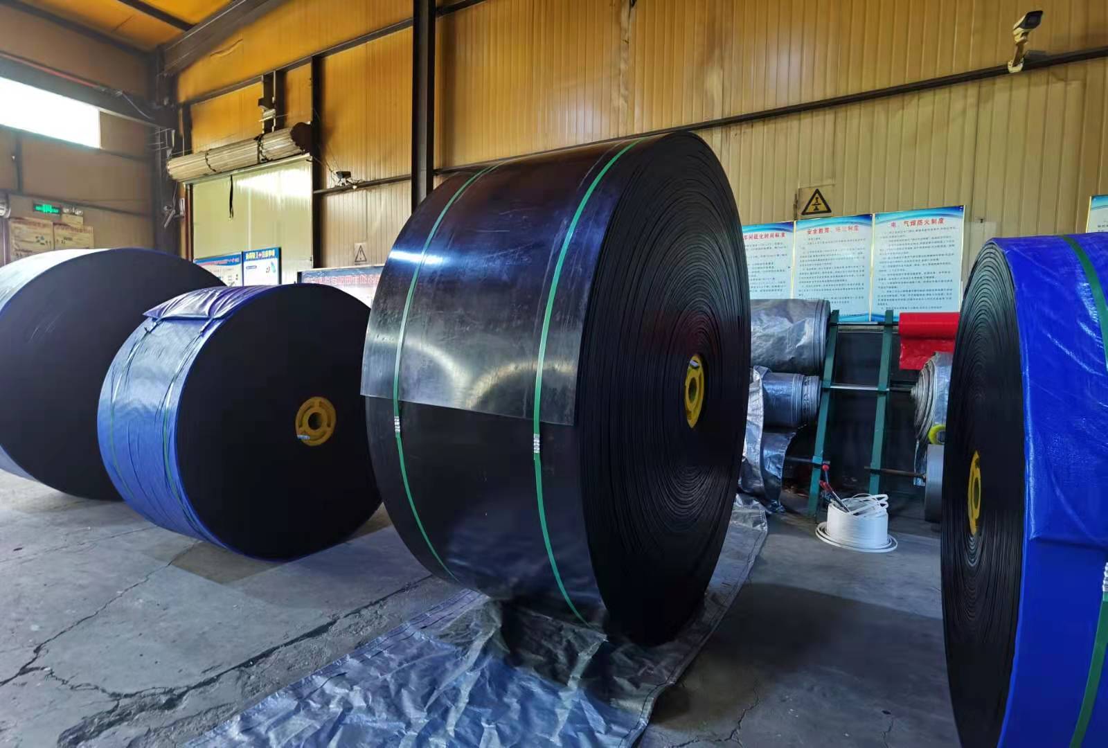 NN Nylon Rubber Conveyor Belt used in industrial field