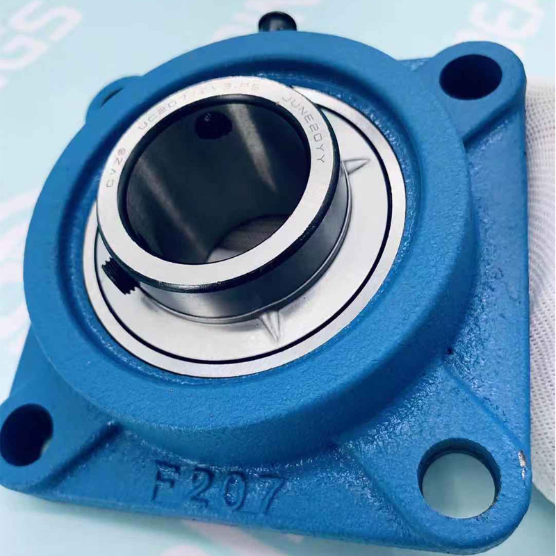 China Factory Hot Sale Cast Iron Ball Flanged Housing Pillow Block Bearing UCF207