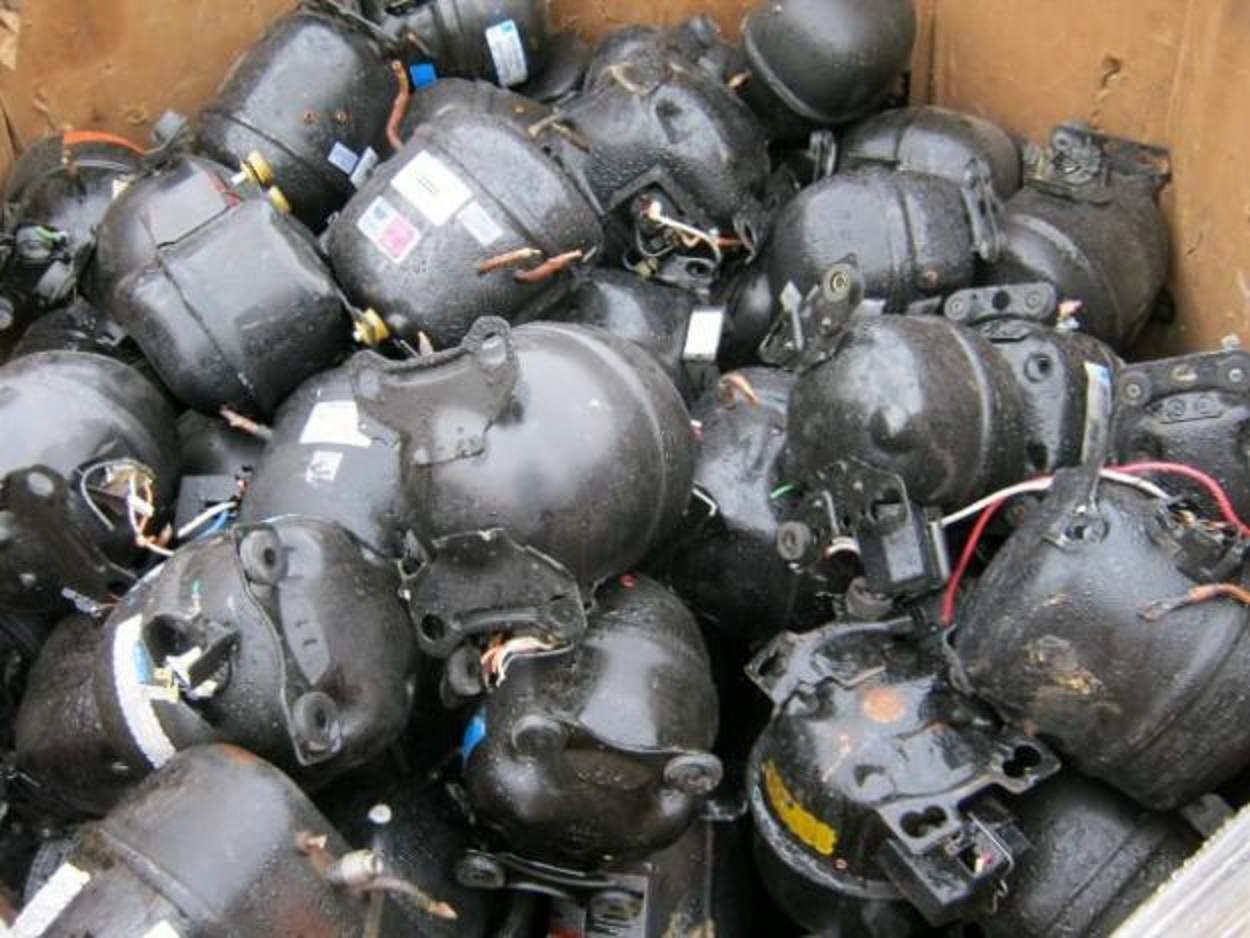Fridge AC Compressors Scrap