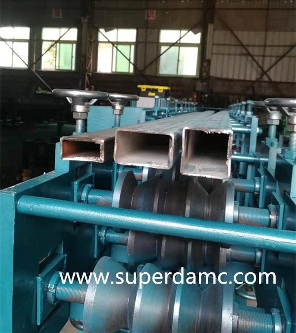 Carbon Steel Rectangular Tube Roll Forming Machine