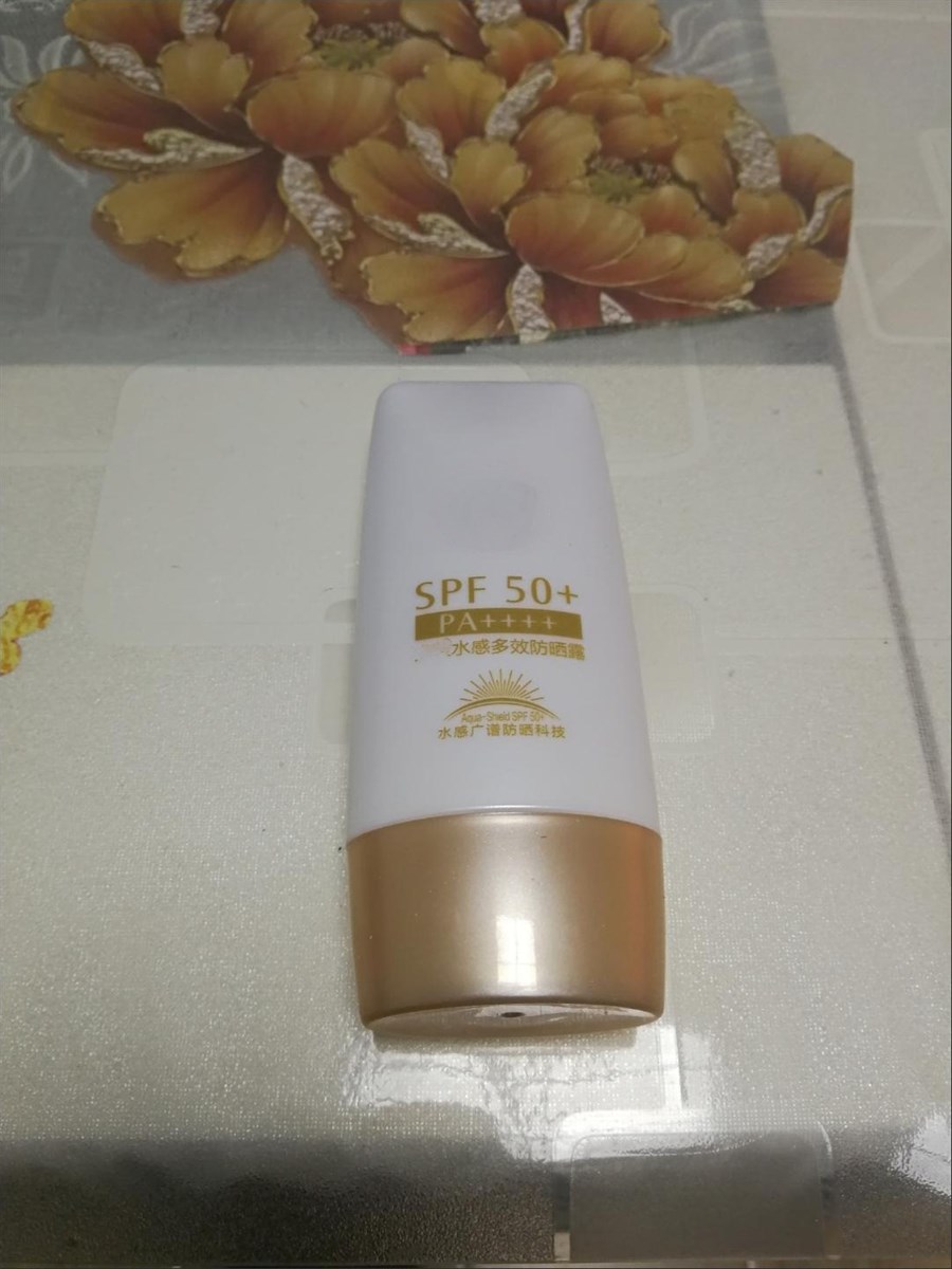 Waterproof and long lasting face isolation sunscreen