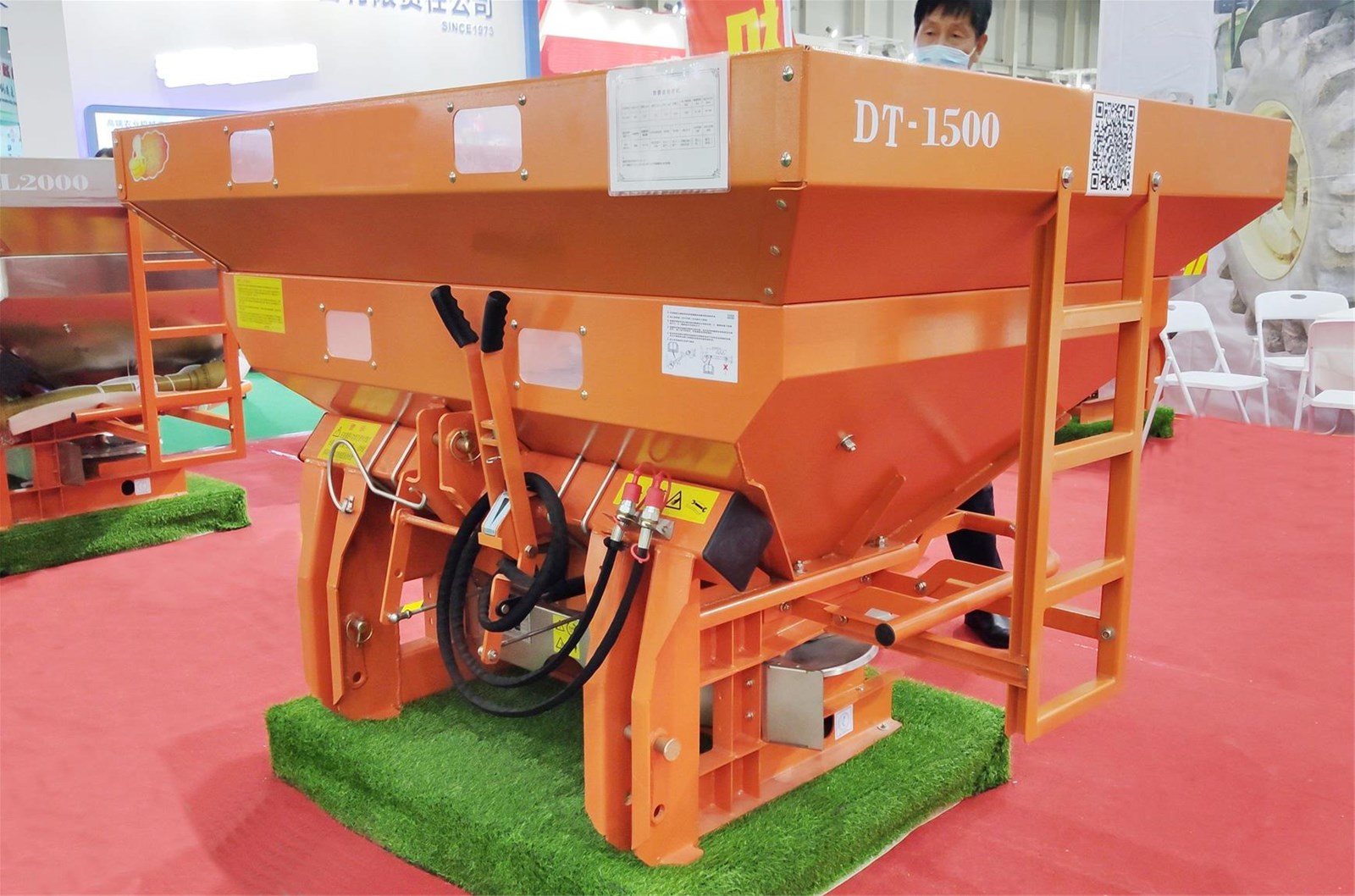 Agricultural Double Disks Fertilizer Spreader Machine