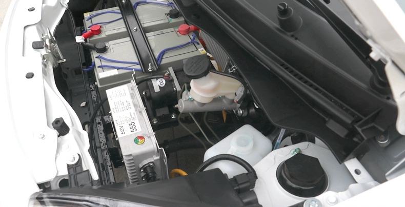 White supreme new energy vehicle
