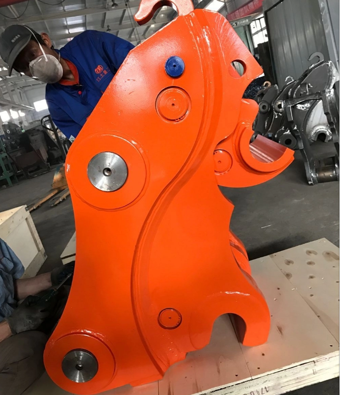 PC30 excavator with Hydraulic Quick Hitch Excavator Tilt Rotator Quick Coupler