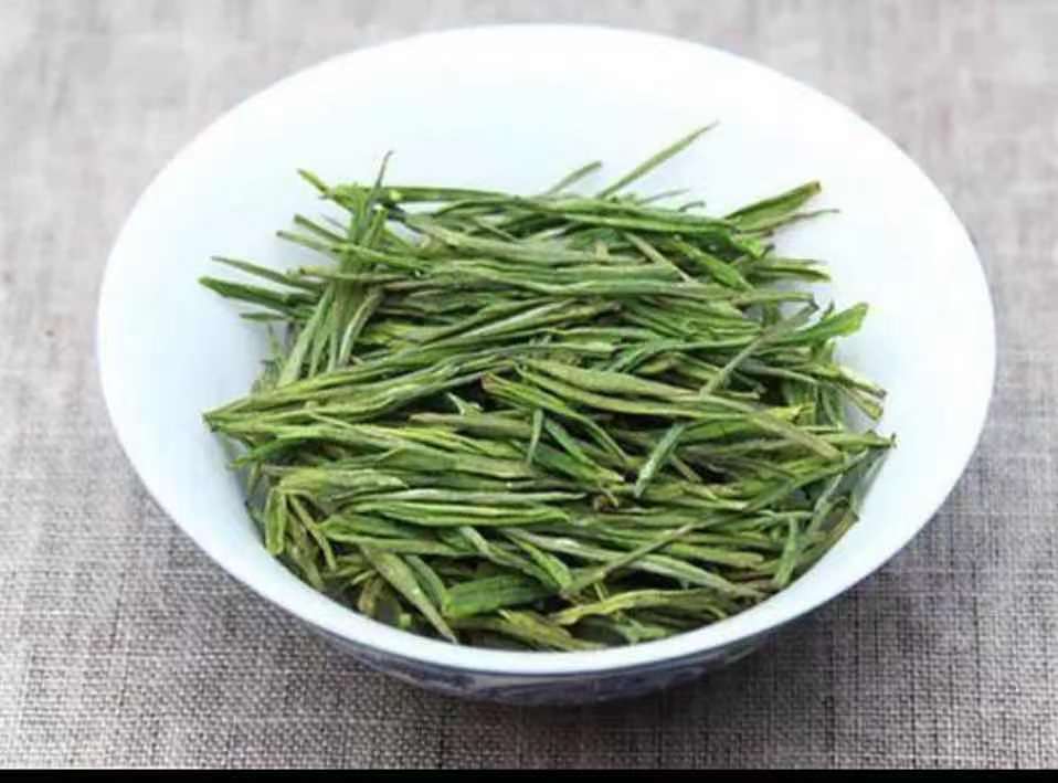 Anhua pine needles a green tea