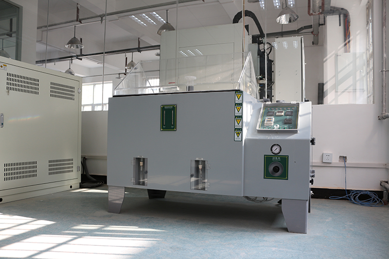 Programmable salt spray test chamber