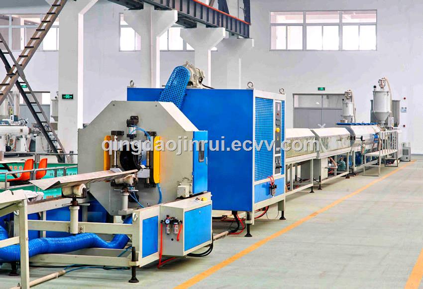 PE water supply pipe extrusion equipment