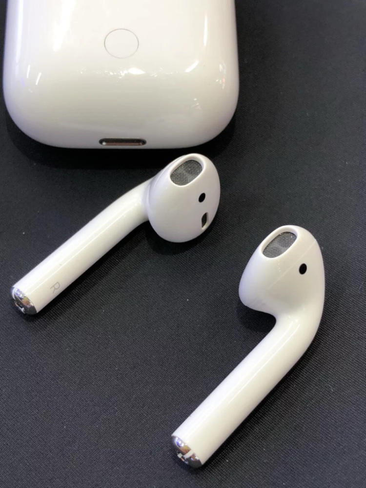 Wireless Bluetooth headset Sport bluetooth headset best quality