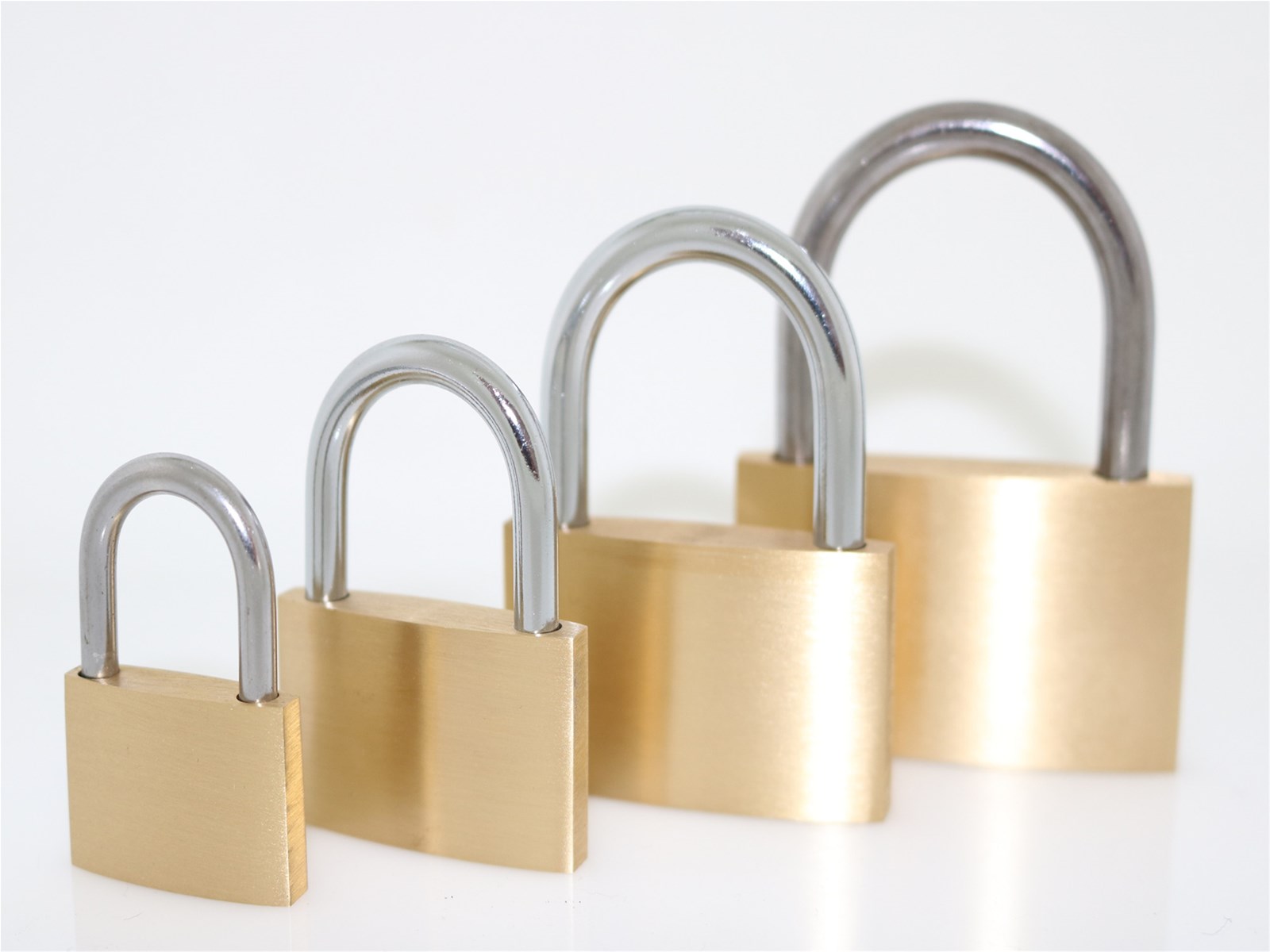 Hot sale safety high quality cheap waterproof thin type brass padlock 2070mm