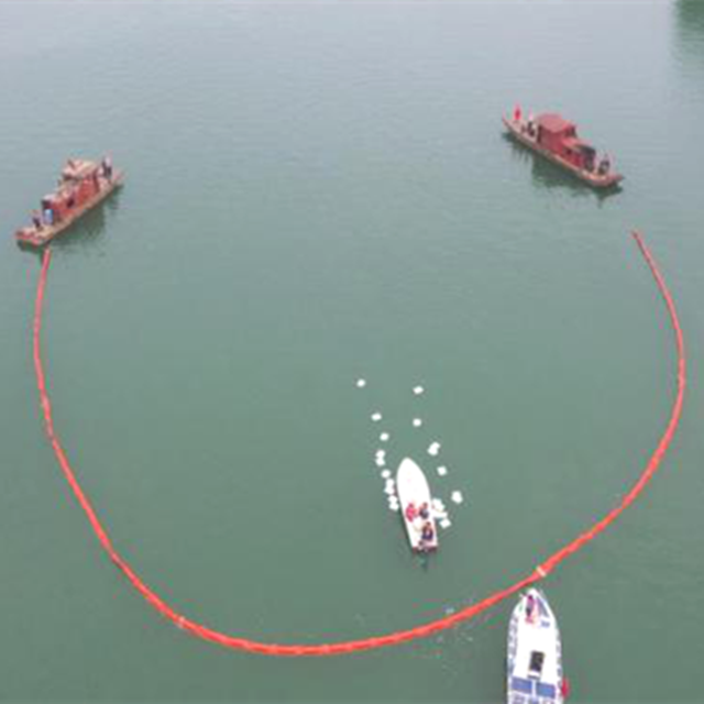 Floating Trash Booms for HD Port Conditions