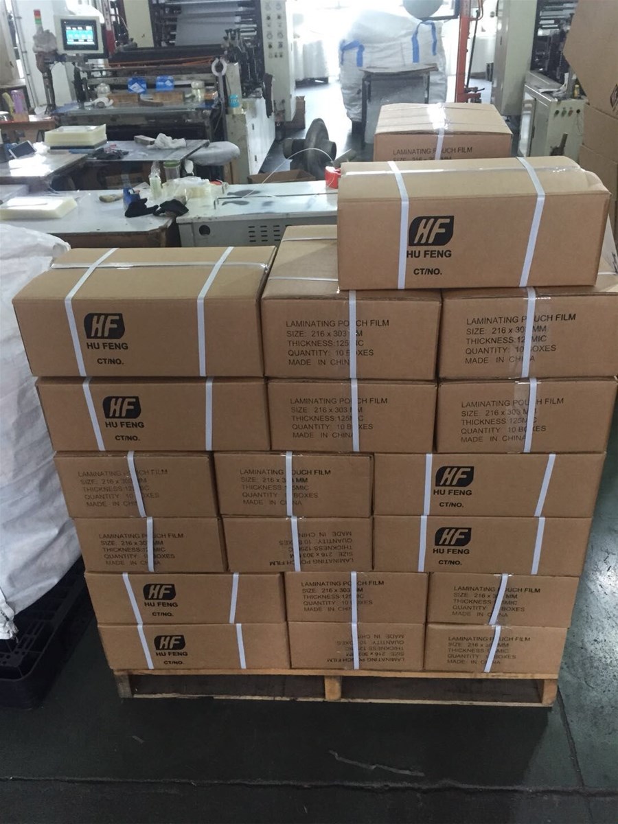 A4 A3 80MIC 125MIC thermal hot PET laminating pouch film lamination pouches sheet laminate laminator roll film suppliers