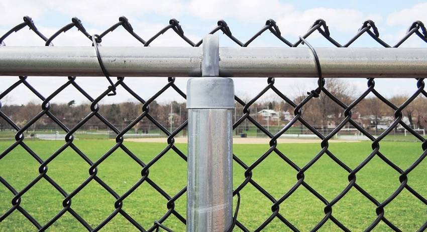 Chinese Supplier Excellent Quality Chain Link Fence Iron Wire Mesh Pvc CoatedGalvanized WireFence