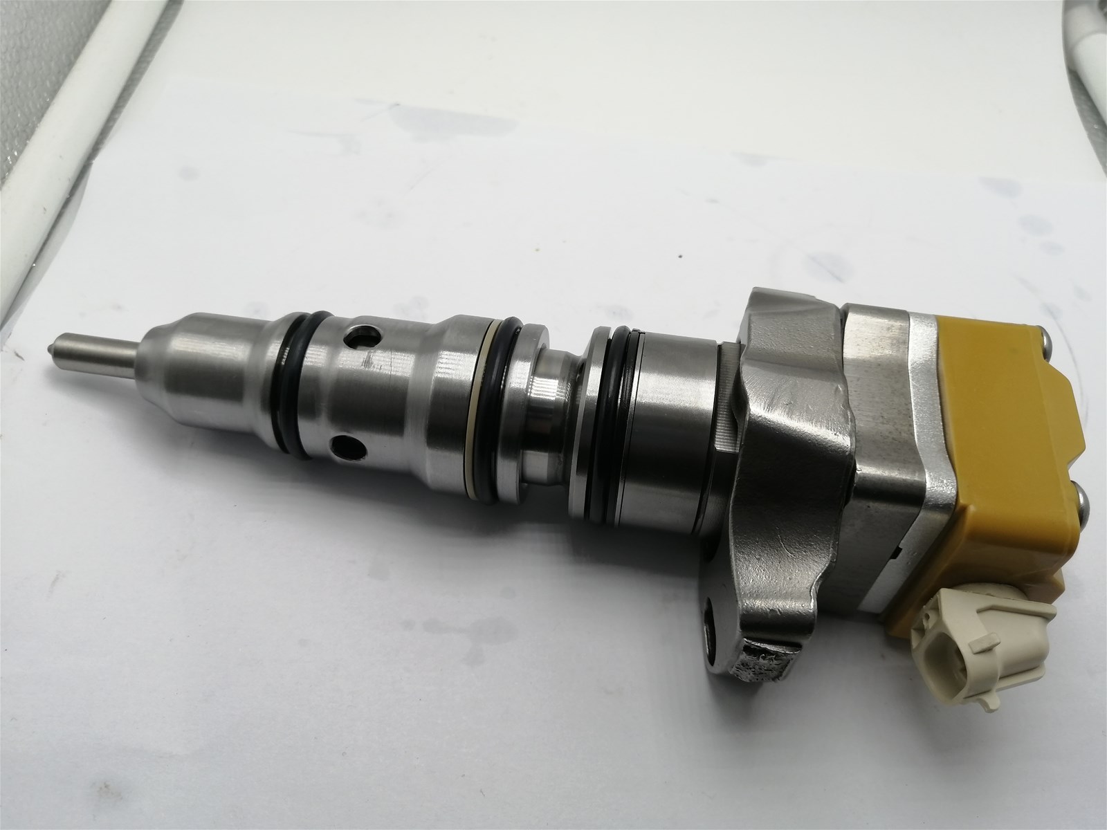 High Quality Fuel Injector 1774752 for CAT953C CAT963C Engine 3126