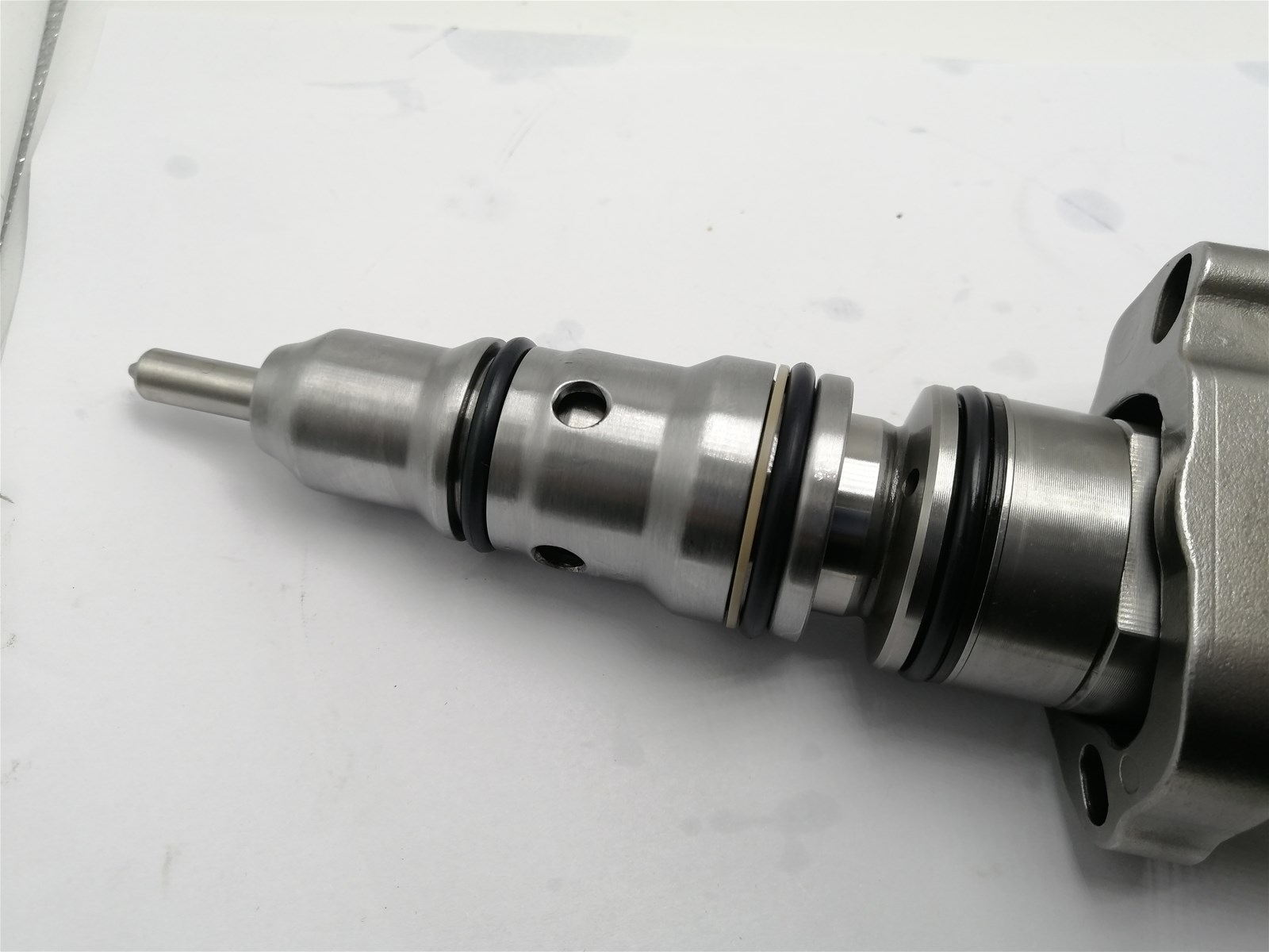 High Quality Fuel Injector 1774752 for CAT953C CAT963C Engine 3126