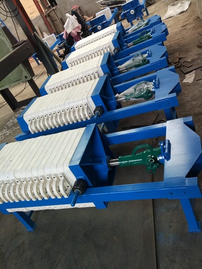 Jack filter press including plate frame filter press and box filter press
