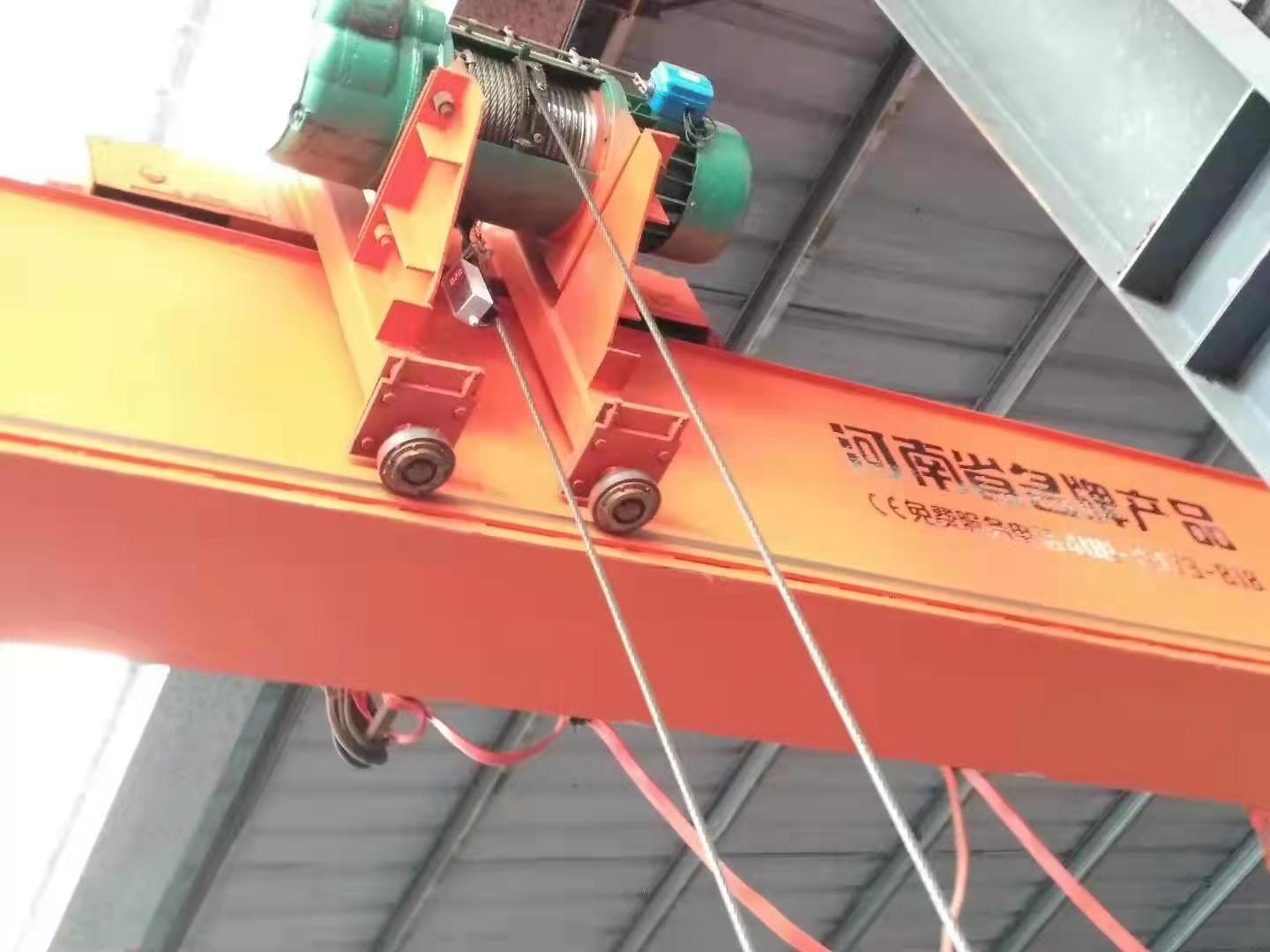 LDP Type 5 Ton Single Girder Bridge Crane With CD Electric Hoist Trolley
