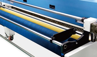 GBOS Super Camera Scanning Laser Cutter Swimwear Sportswear Digital Printing Underwear CO2 1812 Auto Feed Laser Cutting