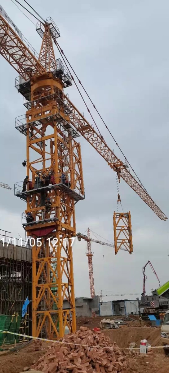 HammerheadTower Cranes805032T Has a Max Jib Length of 80m a Maximum Capacity of5t