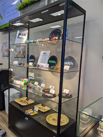 Glass Display Cabinets for Retail Display Museum Exhibition Jewelry Store Tabacoo Shop Cosmetics display Toy S