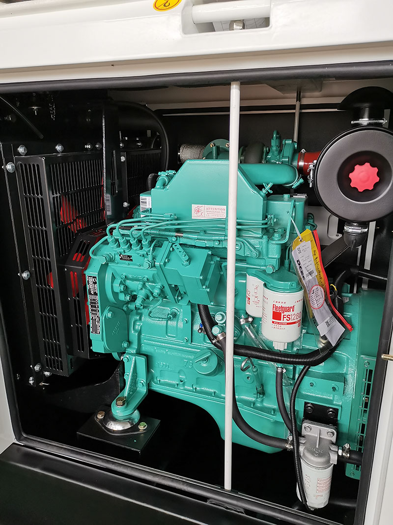 brand new 200KVA 160KW diesel generator powered by Cummins engine 6CTAA83G2 silent type automatic start