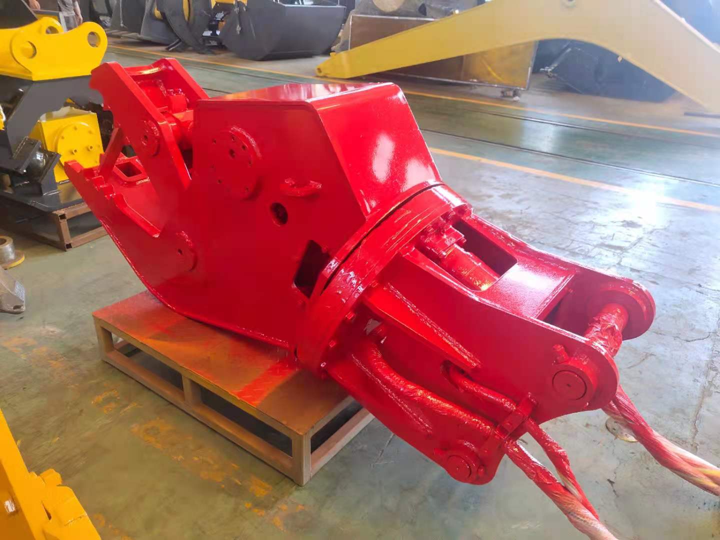 MONDE excavator demolition pulverizer