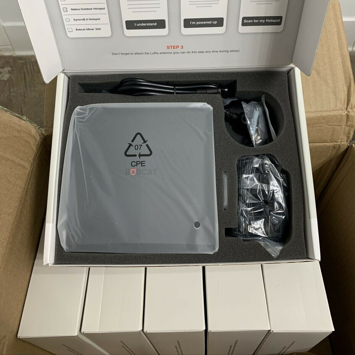 Original Bobcat Miner 300 Helium Hotspot