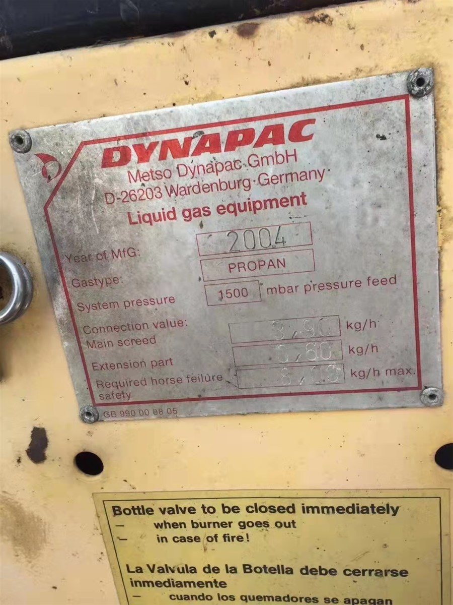 Dynapac classic F8w asphalt paver