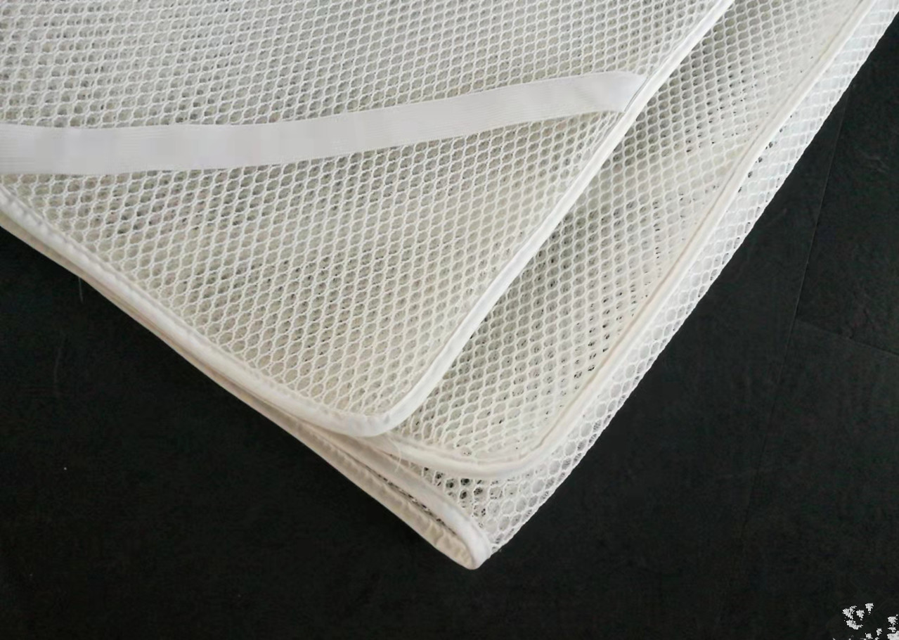 Rooftop Tent Anticondensation Mat by Ventilated 10mm 3D Woven Airflow Dry Mesh with 530GSM