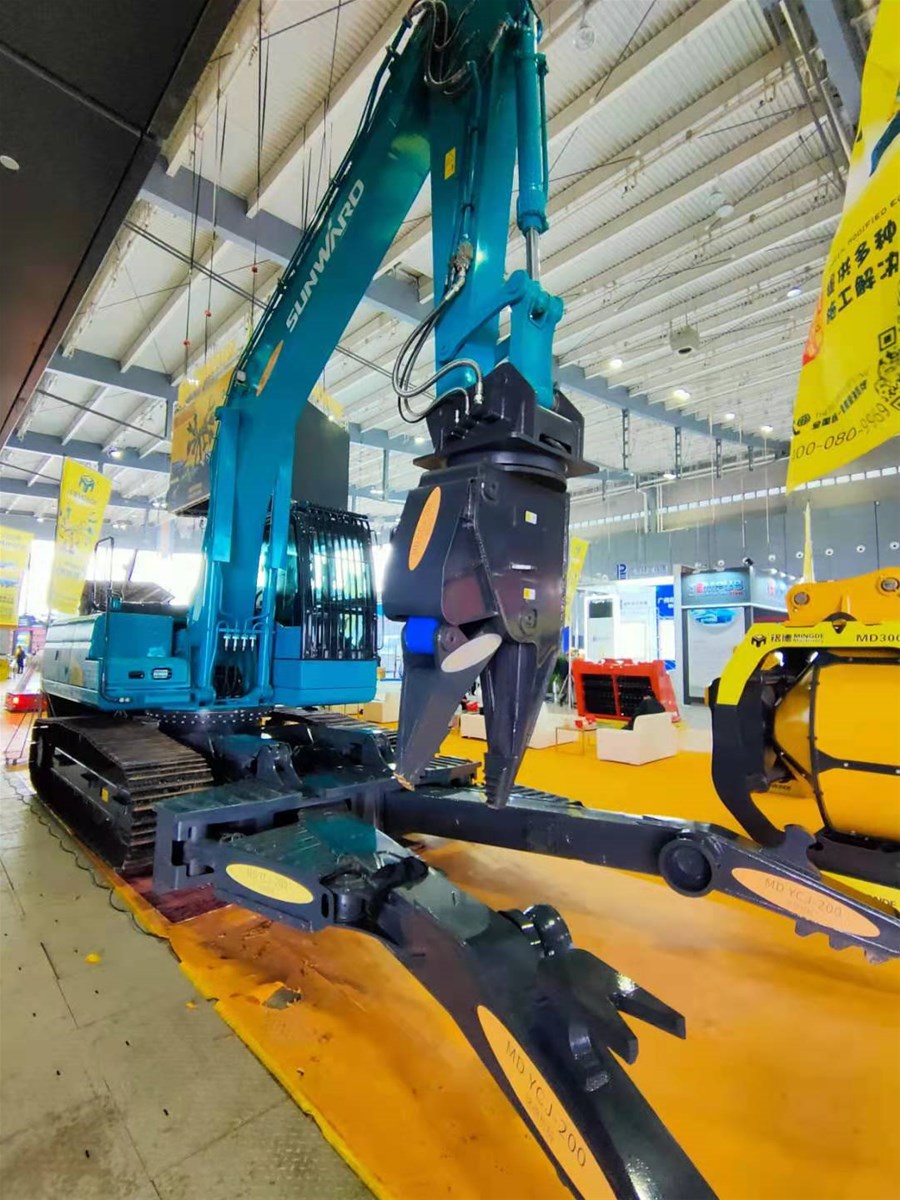 MONDE excavator car dismantle shear