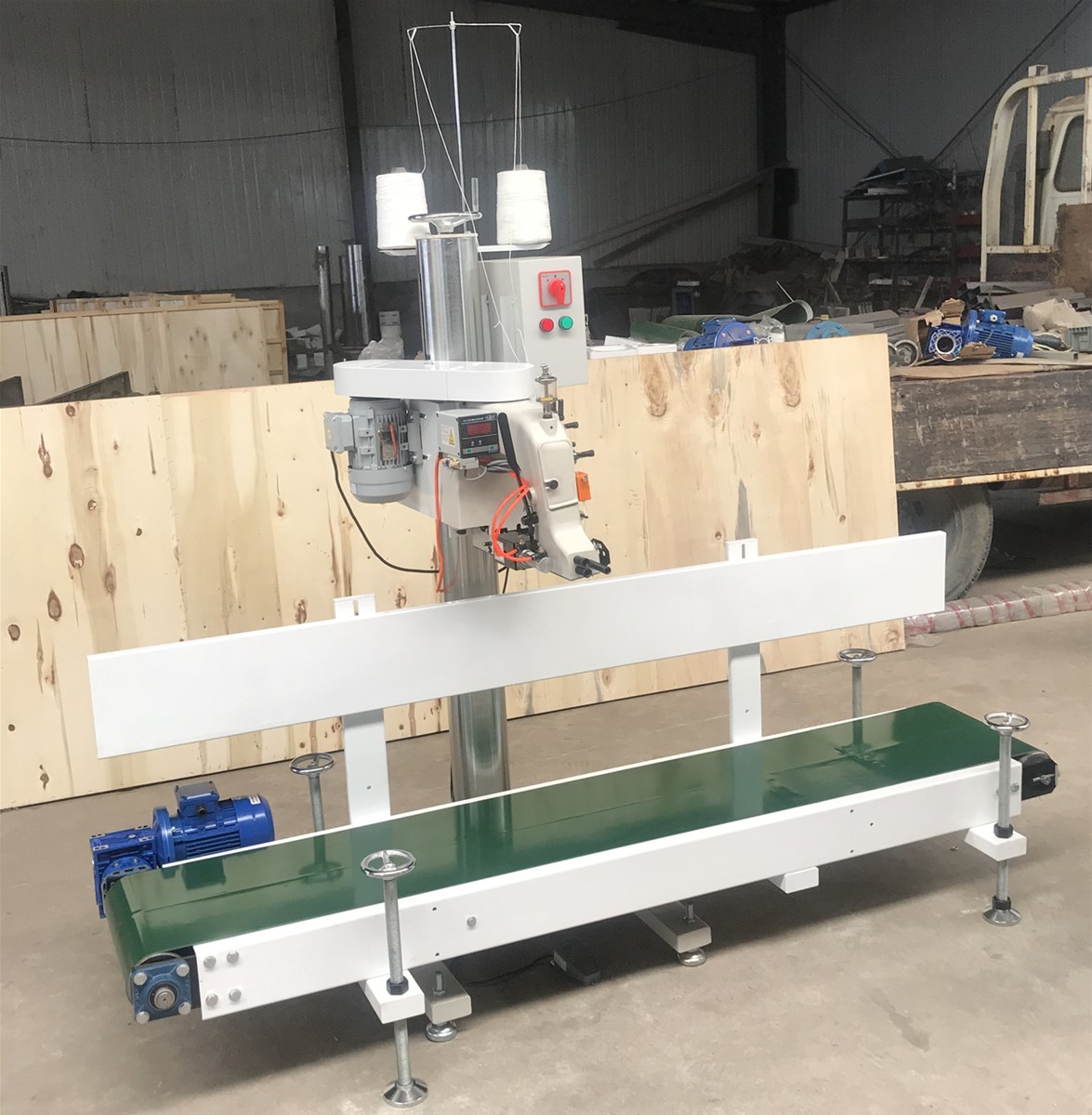 2500mm LFS Belt conveyor bag folder bag closing machine