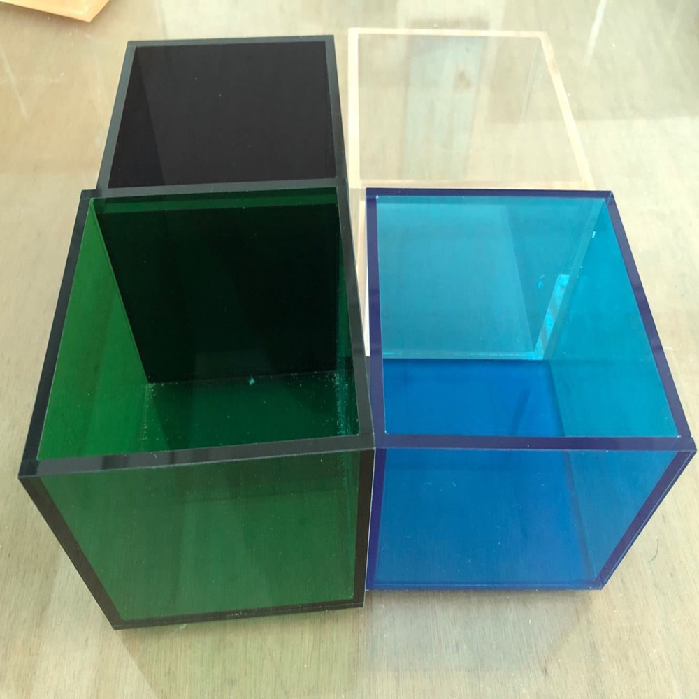 Custom kinds of acrylic display box