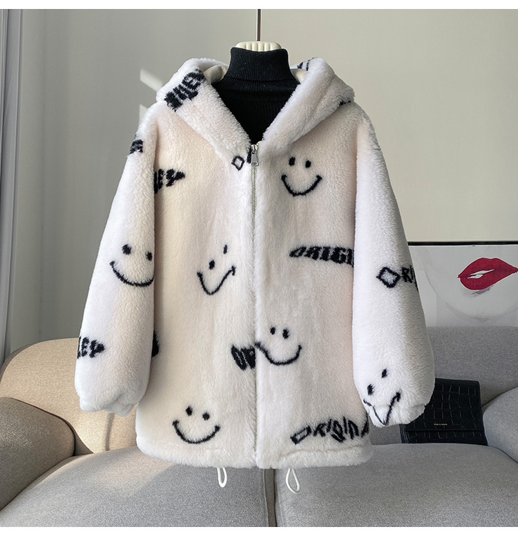 Factory Wholesale 100 Wool Sheep Shearing Casual Printing Apparel Fur Fleece Coat