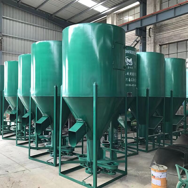 Poultry Feed Animal Grinder and Mixer Mill Chicken Animal Cattle Vertical Feed Grinder Mixer