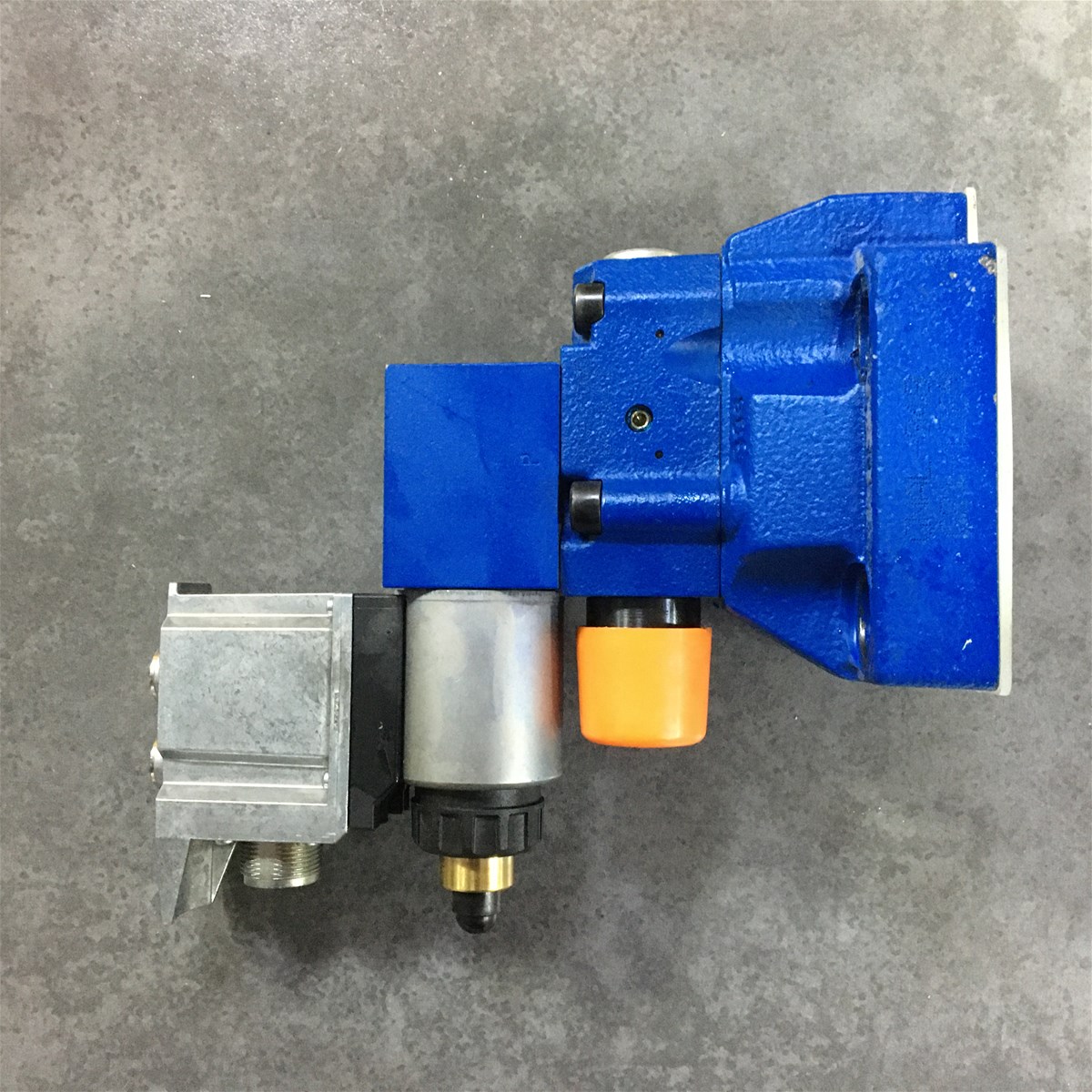 Rexroth Solenoid Valve R901353070DBEME207X315YG24K31A1M