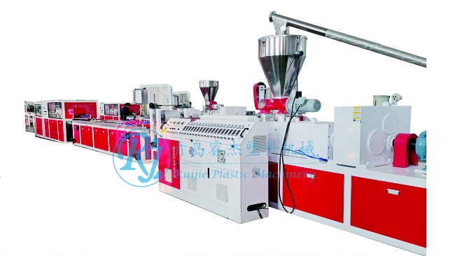 PE WPC Outdoor Deck Board Machine Production Line